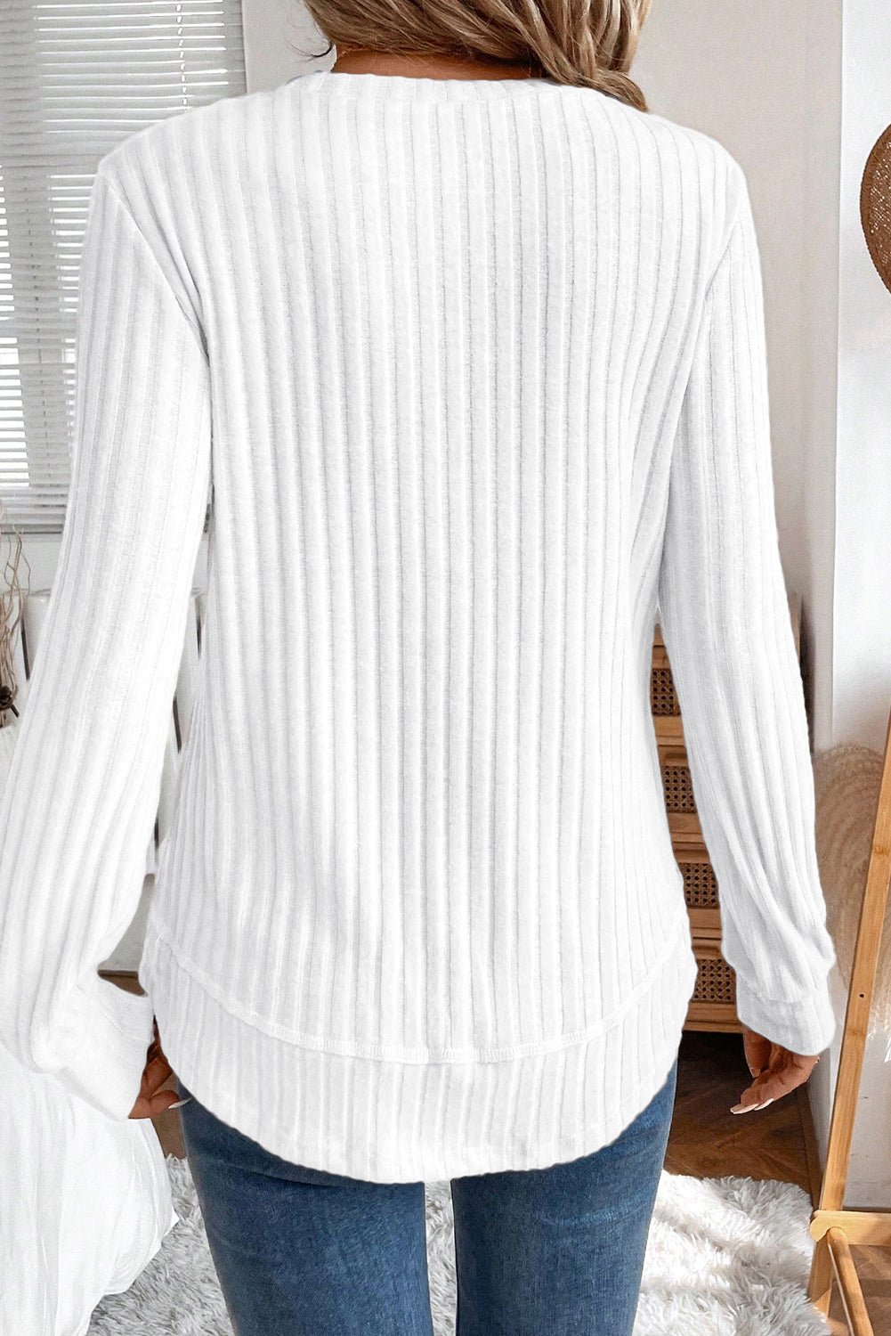 Women's White Ribbed Knit Long Sleeve Sweater with Curved Hem